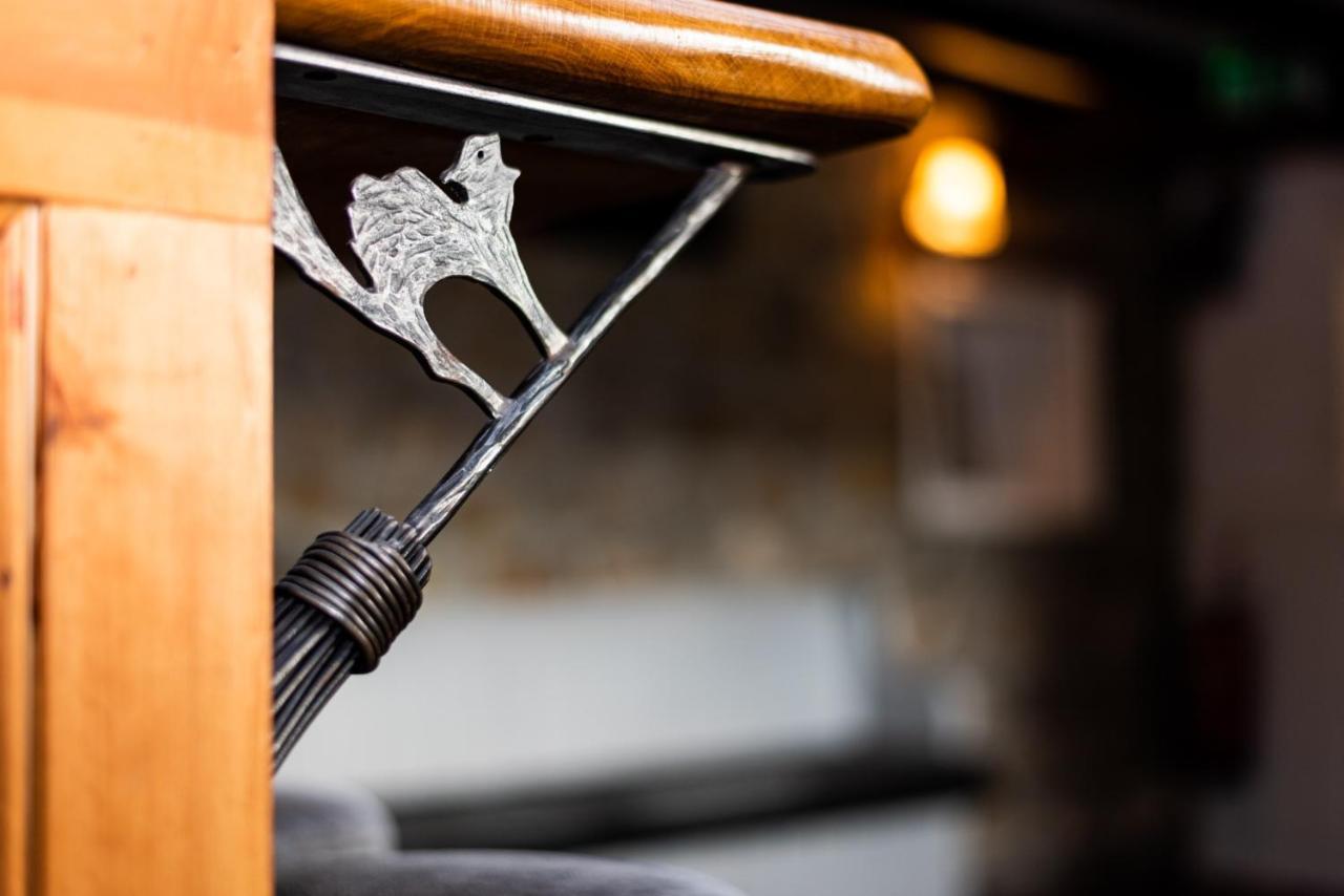 The Witching Post Inn Egton Eksteriør bilde